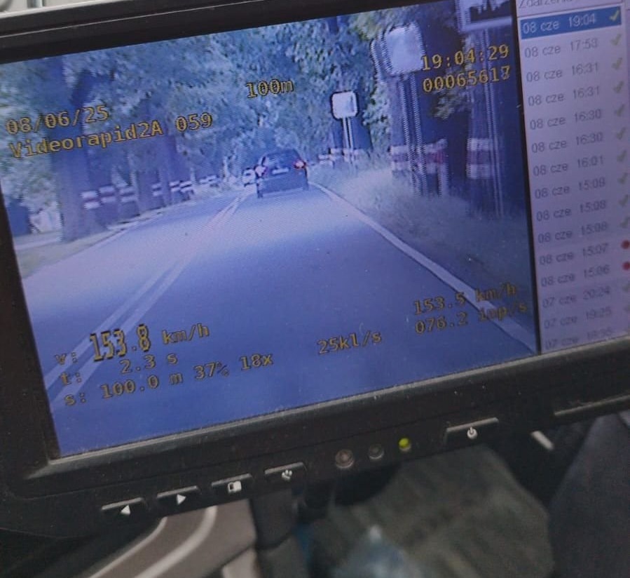 zdjęcie: ekran policyjnego videorejestratora