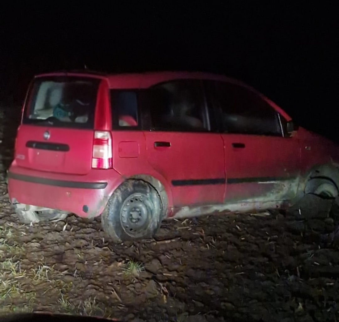 zdjęcie: skradziony samochód