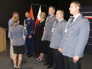 kolorowe zdjęcie obchody święta policji