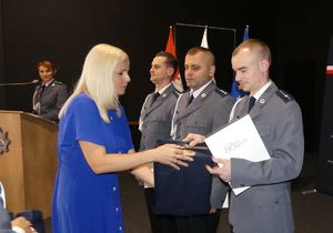 kolorowe zdjęcie obchody święta policji