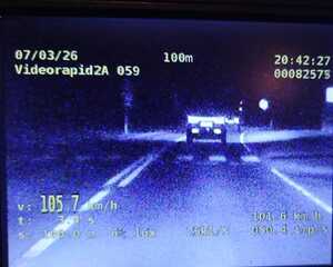 Zdjęcia z video rejestratora dotyczących poszczególnych przekroczeń prędkości.