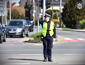 kolorowe zdjęcia z konkursu policjantów ruchu drogowego