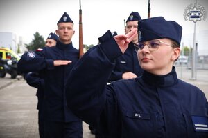 kolorowe zdjęcia z konkursu klas mundurowych